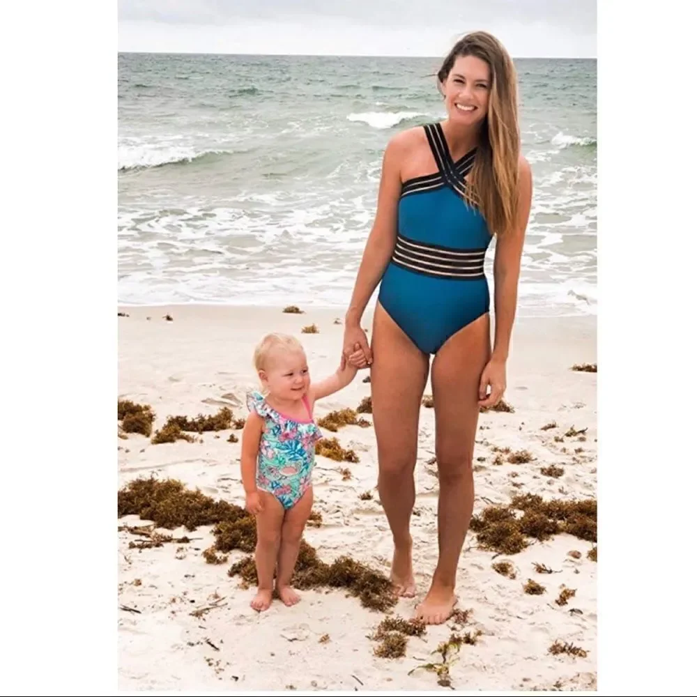New! Hilor Criss Cross One Piece Bathing Suit Sz M